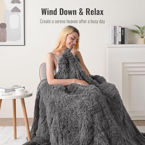 Shaggy sherpa queen weighted blanket for adults — photo 4