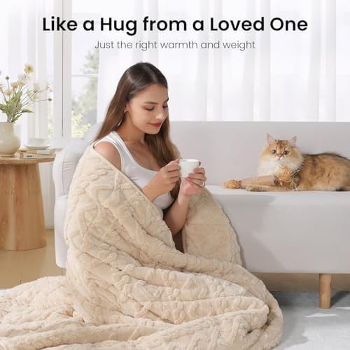 Beige sherpa weighted blanket 15 lbs — photo 4