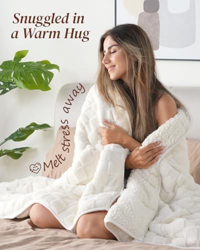Checkered fleece and sherpa weighted blanket — photo 3