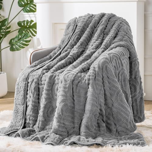 Reversible sherpa fleece weighted blanket 60 by 80 in